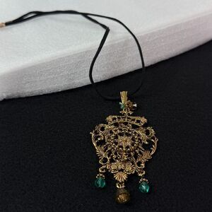 Vintage | Filigree Beaded Gold Tone Necklace